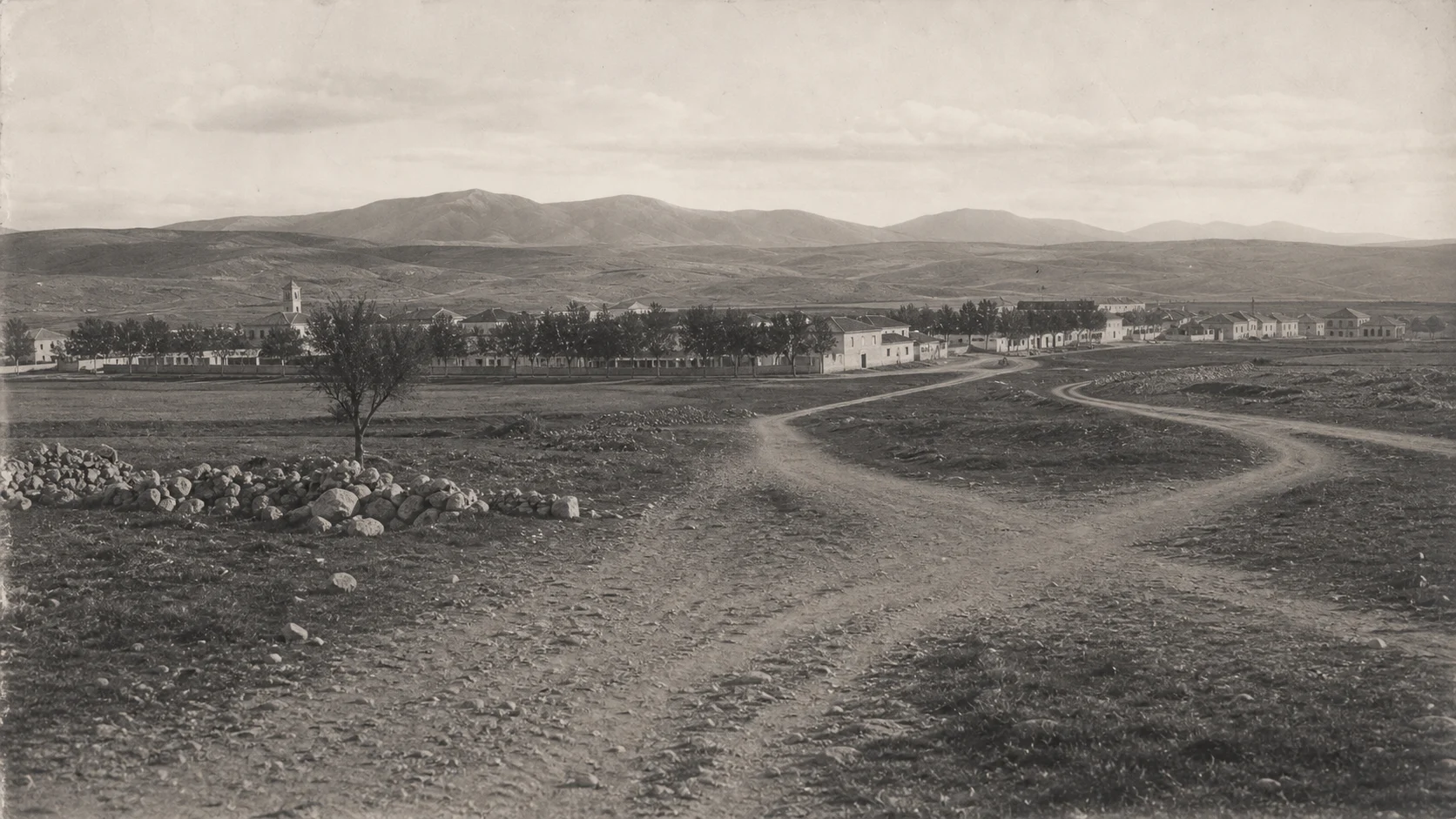 Archival interpretation of early routes into El Eulma